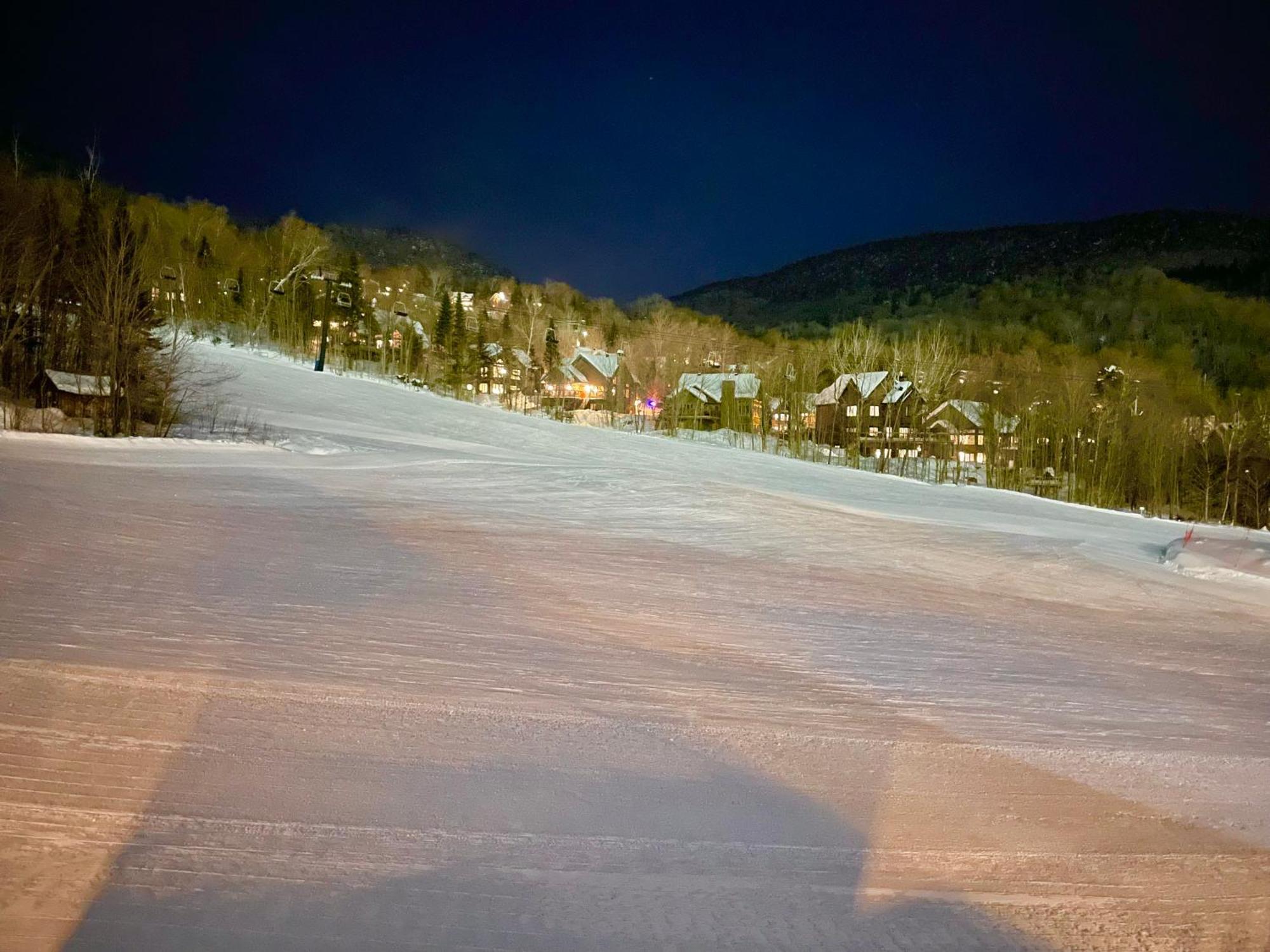 ストーンハムSki-In, Ski-Out Chaleureux Studio Loft Au Pied Des Pistes De Skiアパートメント エクステリア 写真